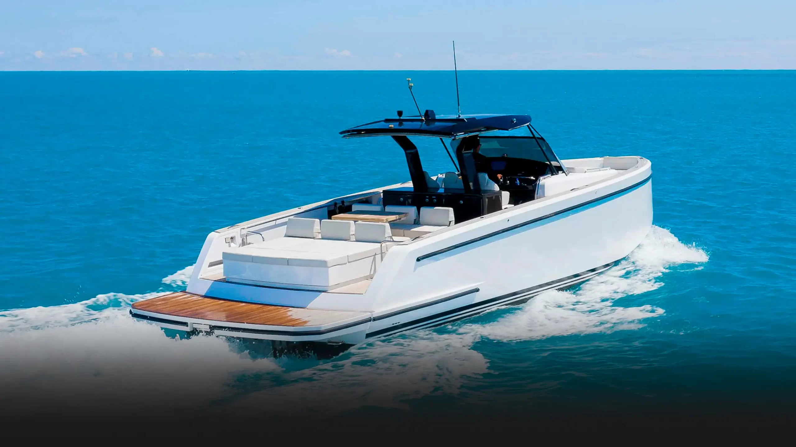 Pardo 43 charter Miami profile view mph club