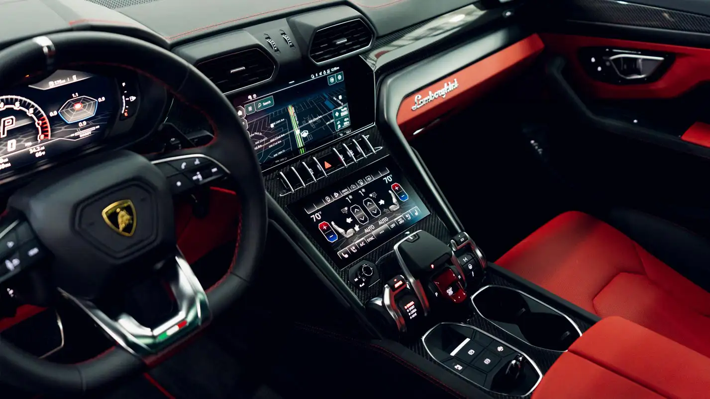 2023 Lamborghini Urus blog - mph club 3
